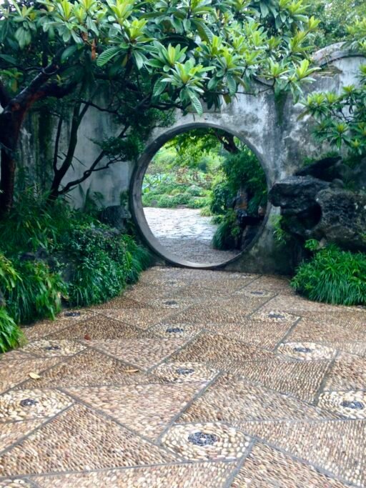 Moon Gate in the Humble Administrators Gardenu
